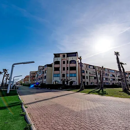 Appartement Front De Mer-8 By Interhome *