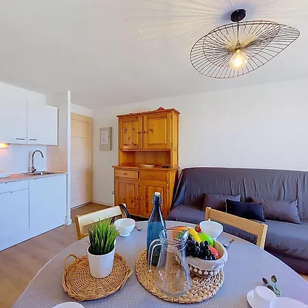 Front De Mer-8 By Interhome